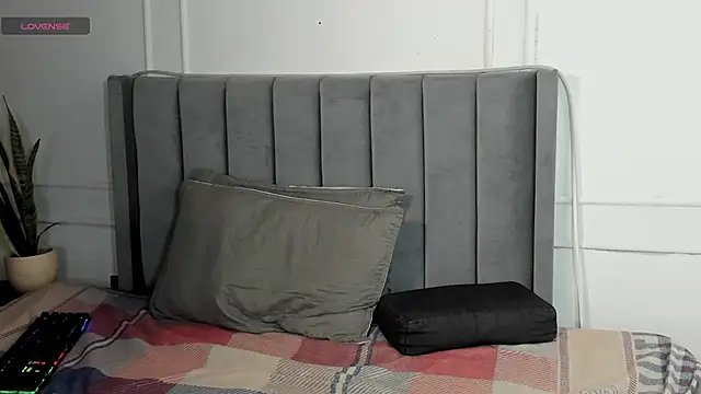 luxuryheaven 8 online show from 10.14.25