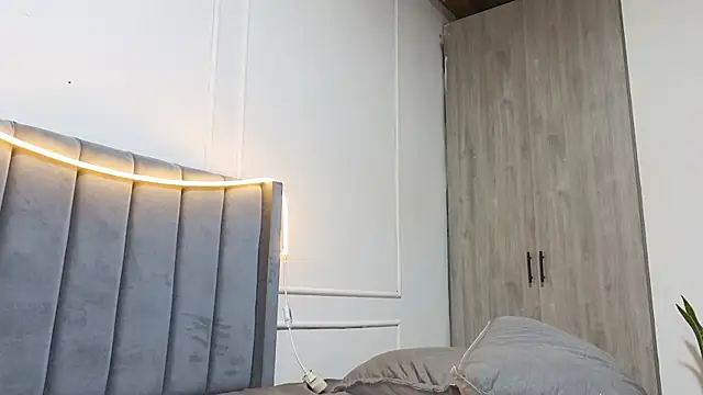 luxuryheaven 8 online show from 11.14.25