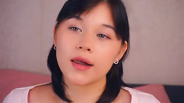 EviaVanveen online show from 12.18.25