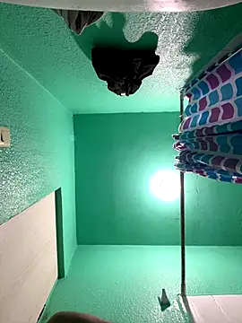 Snapshot of feetbooy chatting on 11.23.25 feetbooy online show from 11.23.25