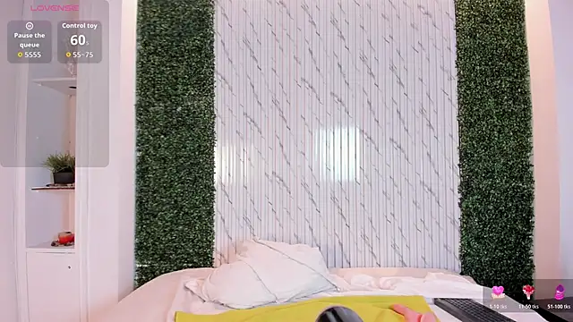 VenusCooper online show from 04.21.26