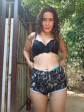 Snapshot of Dirty-Divorced-mother7 chatting on 10.04.25 Dirty-Divorced-mother7 online show from 10.04.25