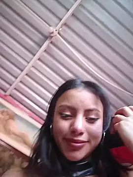 Snapshot of lizethavila chatting on 02.27.26 lizethavila online show from 02.27.26