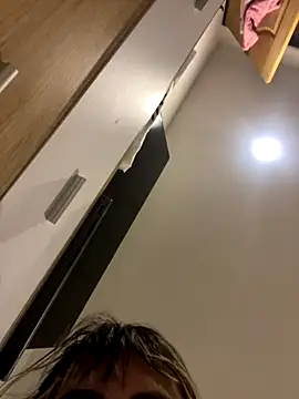 Snapshot of Zoe_riivas chatting on 10.24.25 Zoe riivas online show from 10.24.25