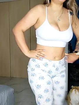 Snapshot of Zoe_riivas chatting on 11.29.25 Zoe riivas online show from 11.29.25