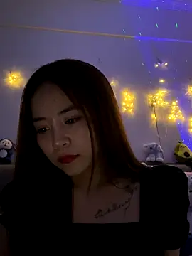 Snapshot of jun-xinh09 chatting on 09.30.25 jun-xinh09 online show from 09.30.25