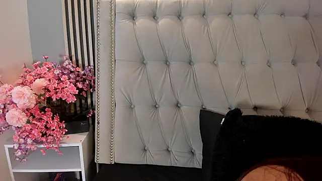 Xiomara Stwart online show from 01.07.26