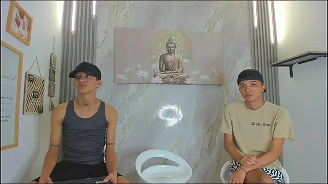 VERY HOT GUYS online show from 12.17.25