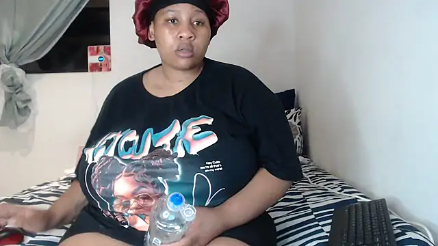 PIXIEBITCHXXX26 online show from 10.14.25