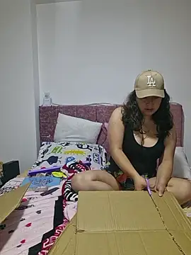 annyaparis online show from 01.15.26