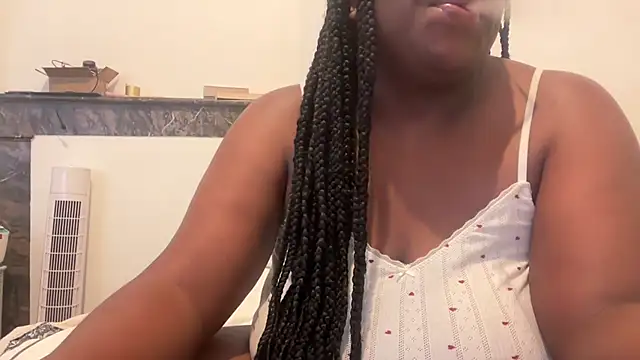 nanaisbackk online show from 10.21.25