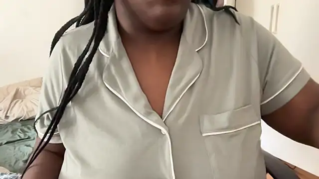 nanaisbackk online show from 04.05.26