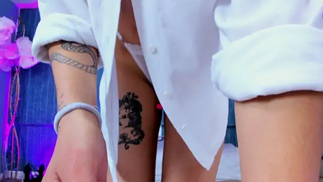 LeaMoreau22 online show from 01.17.26