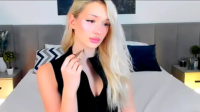 SugarWhisper online show from 01.17.26