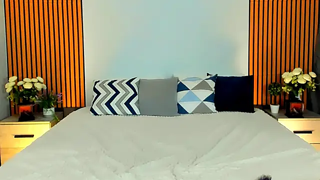 SugarWhisper online show from 04.18.26