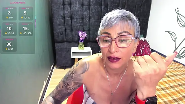 Charlotte  Gray online show from 01.15.26