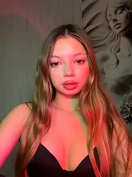  Siennaaa  online show from 10.06.25