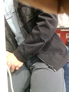 Snapshot of chougegg0214 chatting on 10.28.25 chougegg0214 online show from 10.28.25