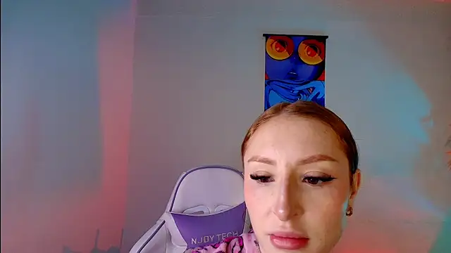 Bennuluspeach  online show from 06.02.26