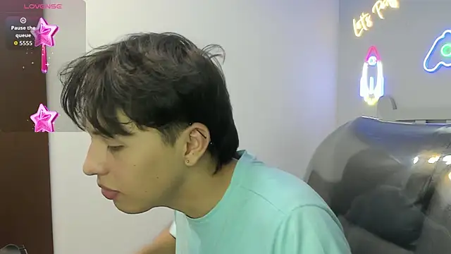 StiwenTwink online show from 01.09.26