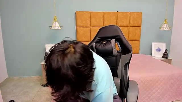 Snapshot of StiwenTwink chatting on 02.13.26 StiwenTwink online show from 02.13.26