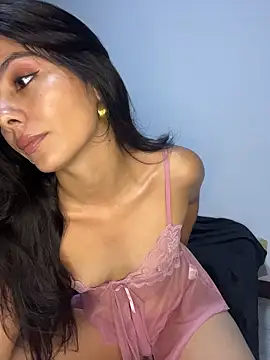 SaraMistick online show from 11.25.25