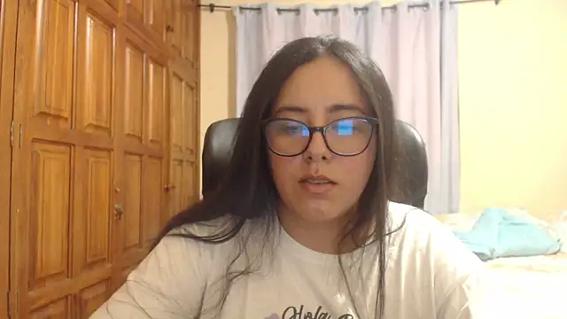 Venus cat  online show from 12.05.25