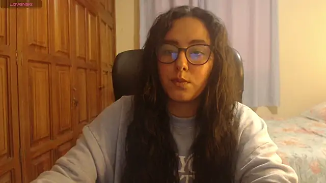 Venus cat  online show from 12.18.25