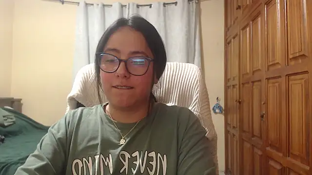 Snapshot of Venus_cat_ chatting on 02.20.26 Venus cat online show from 02.20.26