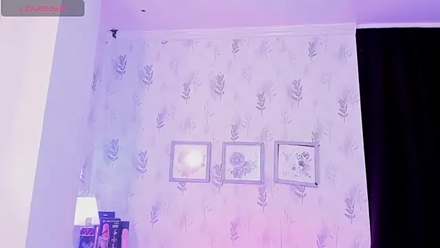 Snapshot of alana_madison10 chatting on 10.28.25 alana madison10 online show from 10.28.25