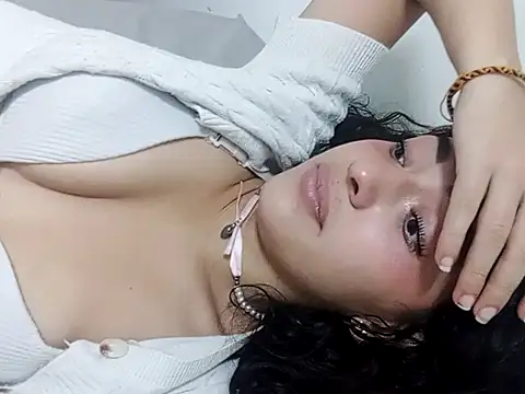 JuliethaFox online show from 05.16.26