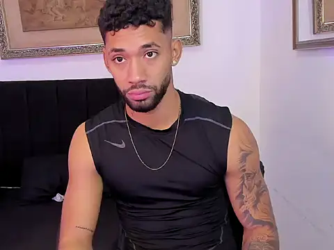 Snapshot of theo_sky1 chatting on 11.12.25 theo sky1 online show from 11.12.25