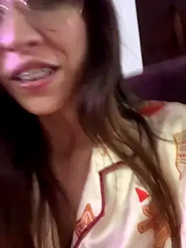 fanyabbey online show from 12.20.25