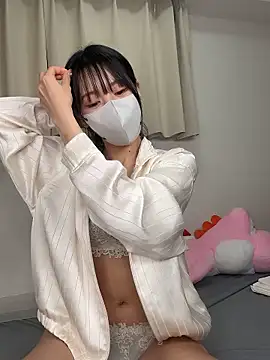 Snapshot of hana-08787- chatting on 03.03.26 hana-08787- online show from 03.03.26