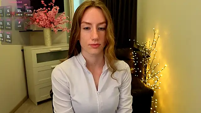 Snapshot of GoldenRose_ chatting on 04.23.26 GoldenRose online show from 04.23.26