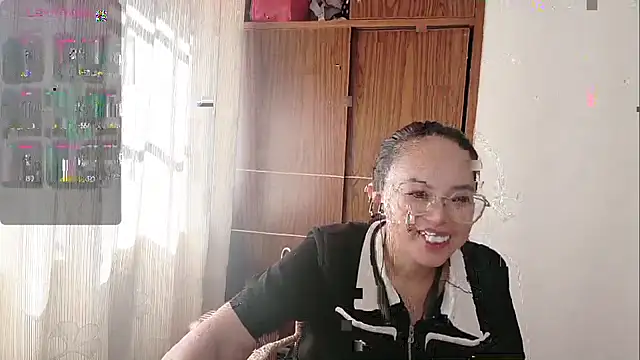 Snapshot of yueliang-166 chatting on 10.07.25 yueliang-166 online show from 10.07.25