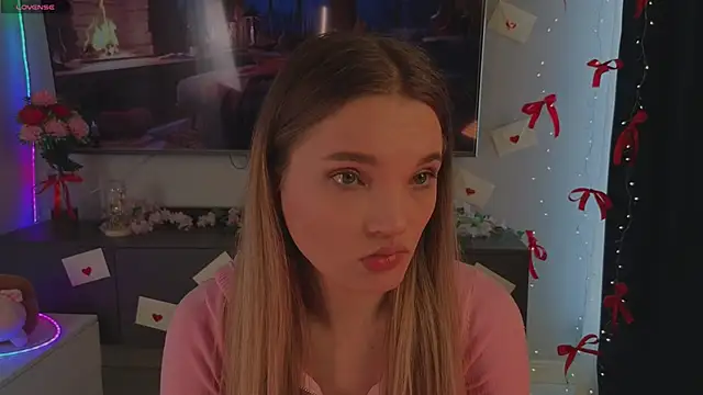 JulieLupo online show from 03.21.26