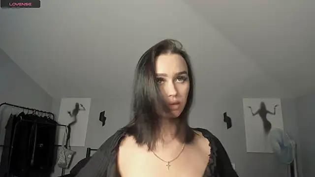 Lisa  Johnson online show from 10.28.25