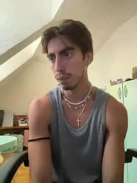 Snapshot of BABYJR05 chatting on 10.02.25 BABYJR05 online show from 10.02.25