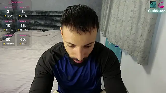 Snapshot of MasculineGuy99 chatting on 10.03.25 MasculineGuy99 online show from 10.03.25