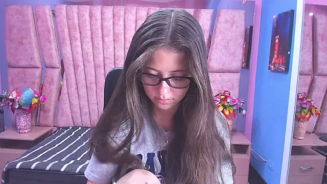 sarah sweett  online show from 01.14.26