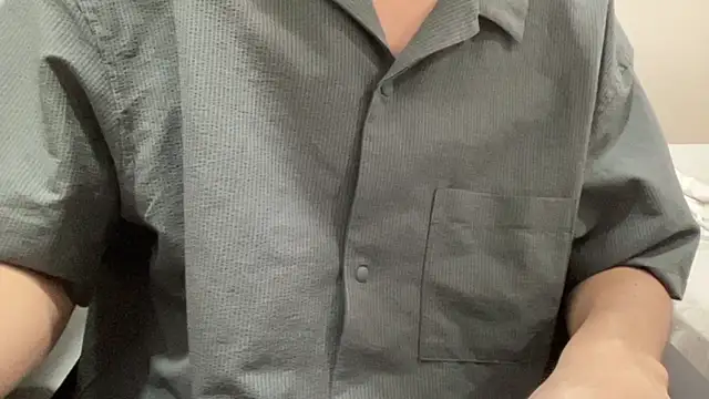 Snapshot of 16hornydog chatting on 10.17.25 16hornydog online show from 10.17.25