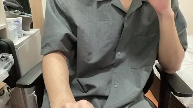 Snapshot of 16hornydog chatting on 11.08.25 16hornydog online show from 11.08.25