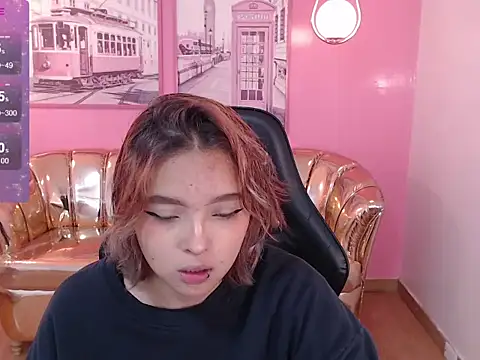 Snapshot of mia_foster_t chatting on 10.25.25 mia foster t online show from 10.25.25