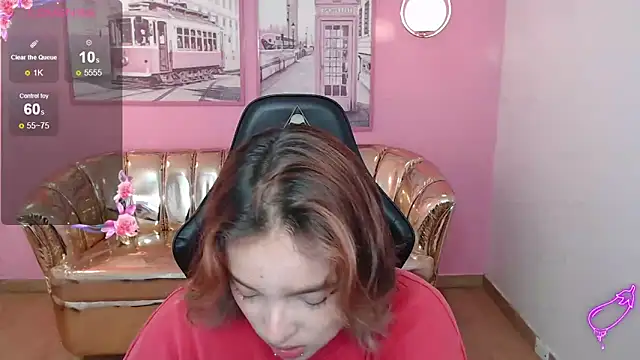 Snapshot of mia_foster_t chatting on 11.12.25 mia foster t online show from 11.12.25