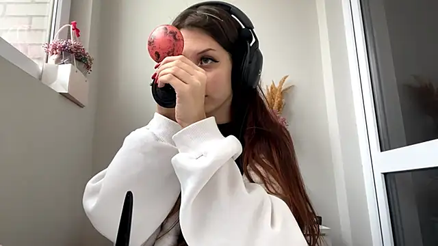 Snapshot of Nayra_flash chatting on 10.10.25 Nayra flash online show from 10.10.25