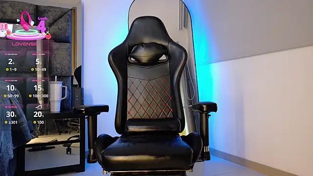 johnjaguar1  online show from 04.08.26