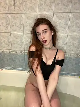 Evelyn39 online show from 10.06.25