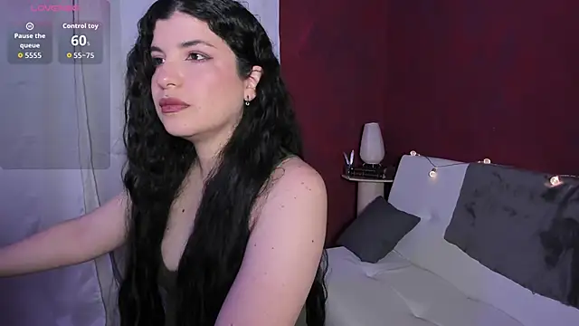 Snapshot of beyondsteel_ chatting on 10.18.25 beyondsteel online show from 10.18.25