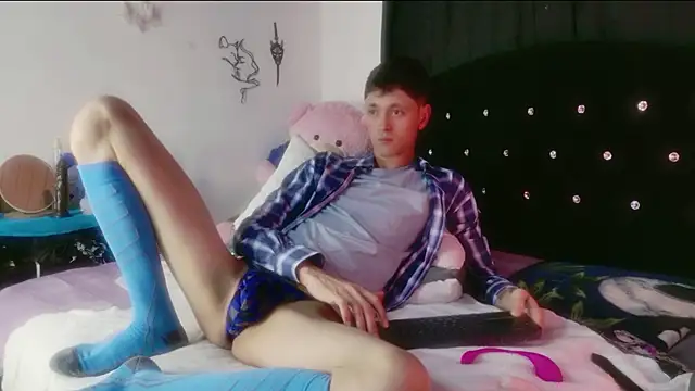 Tyler cat online show from 03.29.26